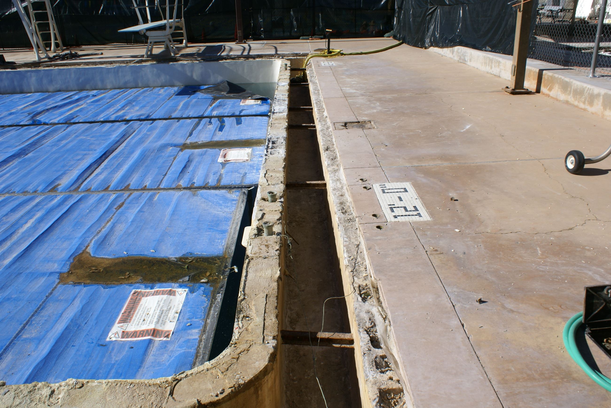 Damaged coping stone repair - 8.52024